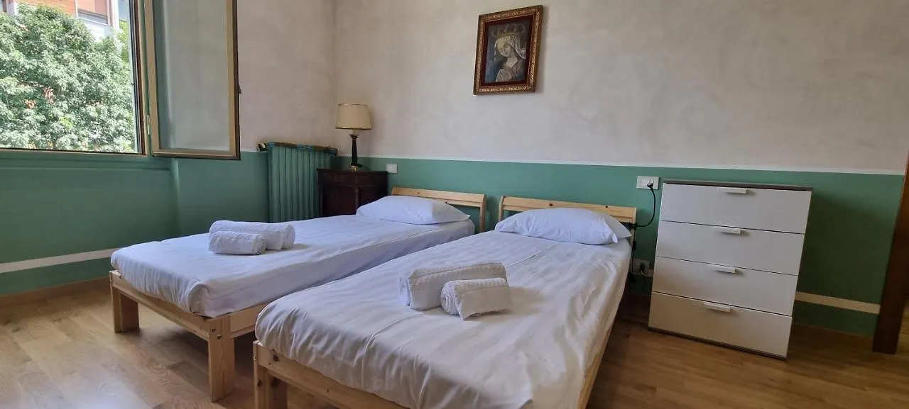 شقة ميلان  في Altido New Apt 10 Min From Duomo, 25 Min From Linate إيطاليا
